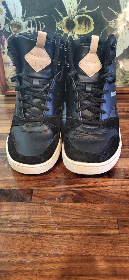 Zapatos de baloncesto Reebok para mujer Royal BB4500 Hi negros 8,5 M excelentes usados Foto 3 de 4