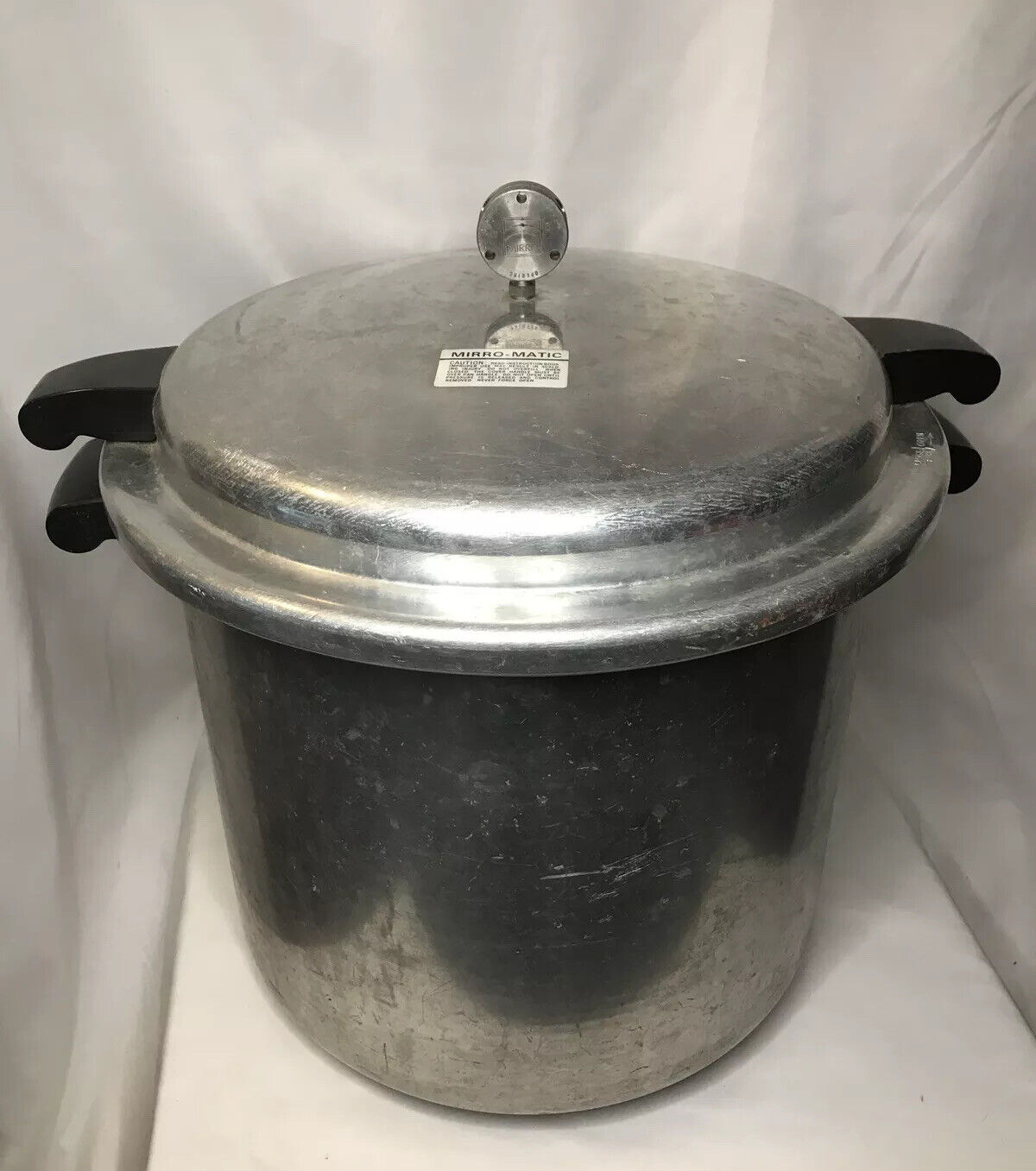 Mirro-Matic 12 Qt. Speed Pressure Cooker & Canner - Sherwood Auctions