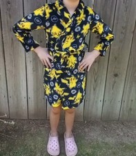 POKEMON PIKACHU BATHROBE KIDS M BLACK YELLOW SOFT PLUSH COMFY OPEN TIE WAIST