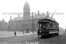 Rcc-95 Ashton Tram, Hyde Town Hall, Hyde, Cheshire. Photo