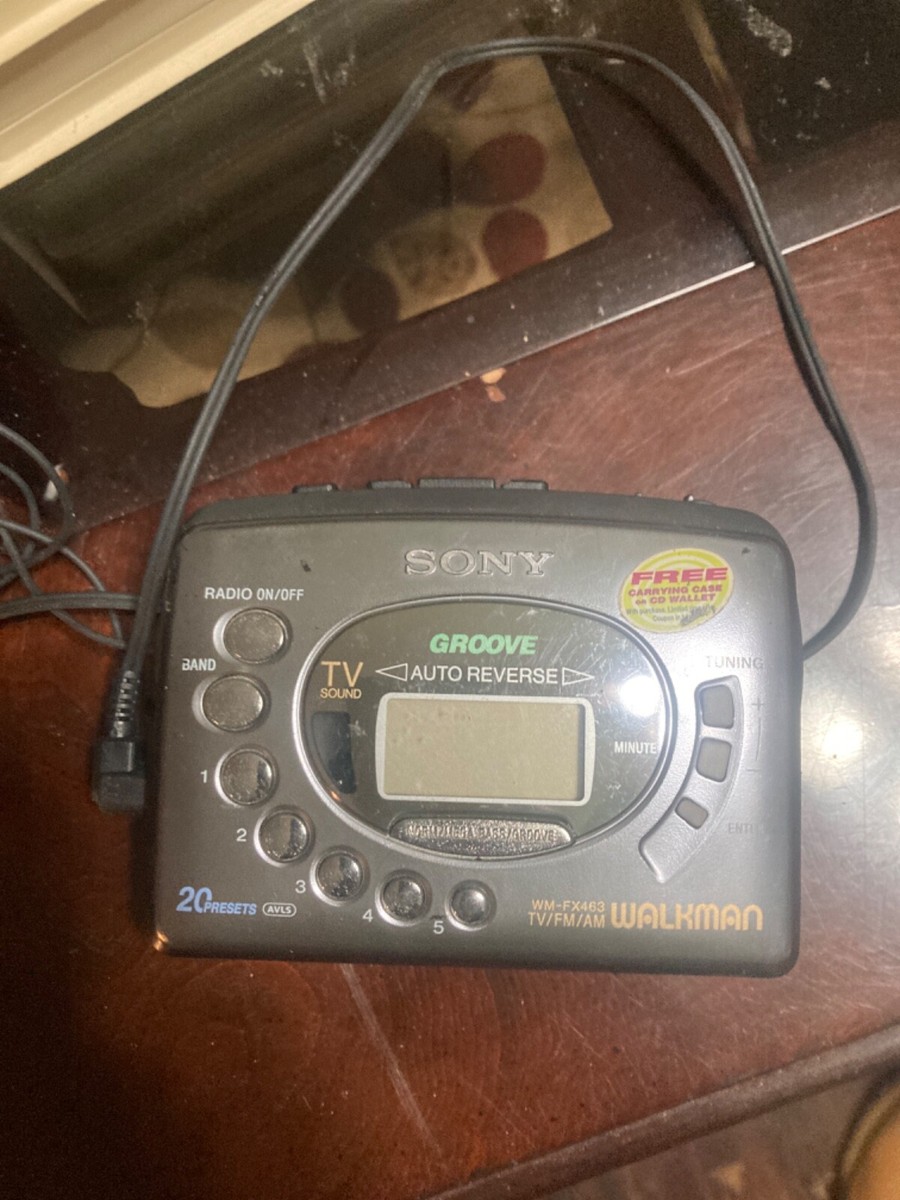 1997 Sony WM-FX463 Walkman Personal Cassette Player AM/FM Works