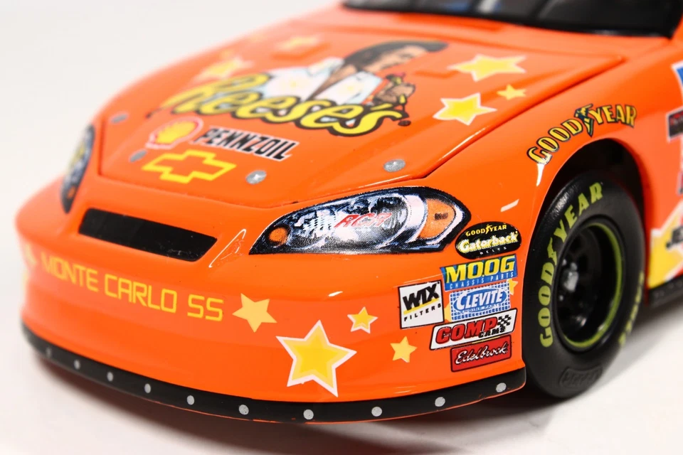 KEVIN HARVICK 2007 ACTION #29 ELVIS/REESE'S BANANA CREME CHEVY /724 MADE XRARE!! - Image 4 of 4