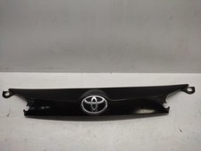 Calandre Toyota RAV 4