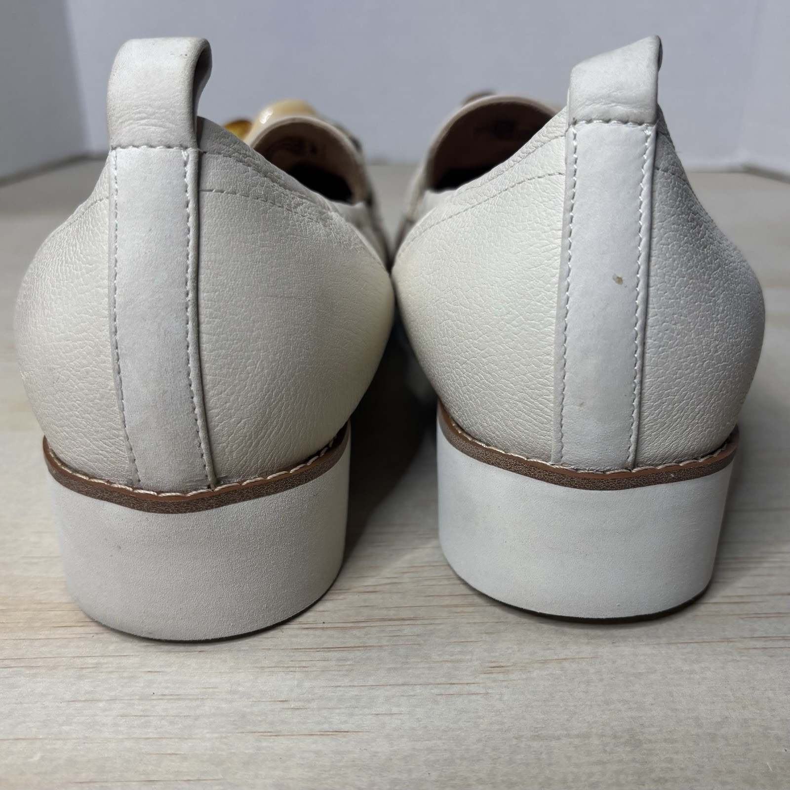 SAOLA Mocassino donna Vionic Cynthia crema morbida pelle tartaruga suola a strappo taglia 9