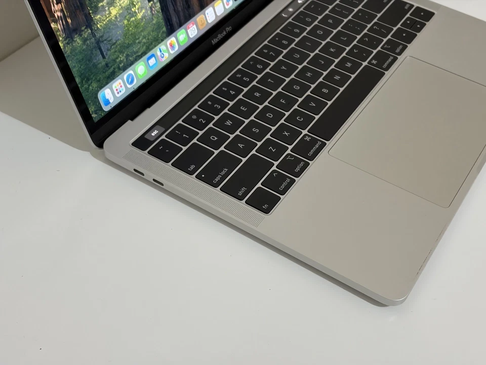 Apple MacBook Pro 13" 2019 · i7 · 8GB · 256GB, photo 3 of 5