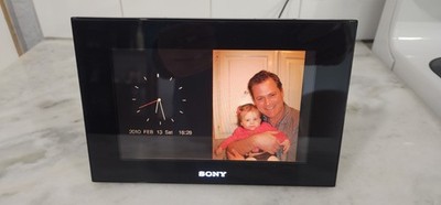 Sony S-Frame DPF-D70 7'' Digital Picture Photo Frame Works *NO REMOTE*