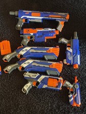 Nerf Gun Sammlung, Verschiedene Blaster mit Z...