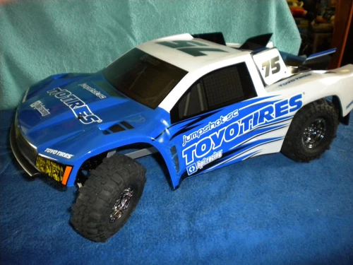 1/10 R/C Truck