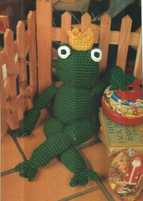 FROG PRINCE 15 1/2'' STUFF ANIMAL TOY CROCHET PATTERN INSTRUCTIONS