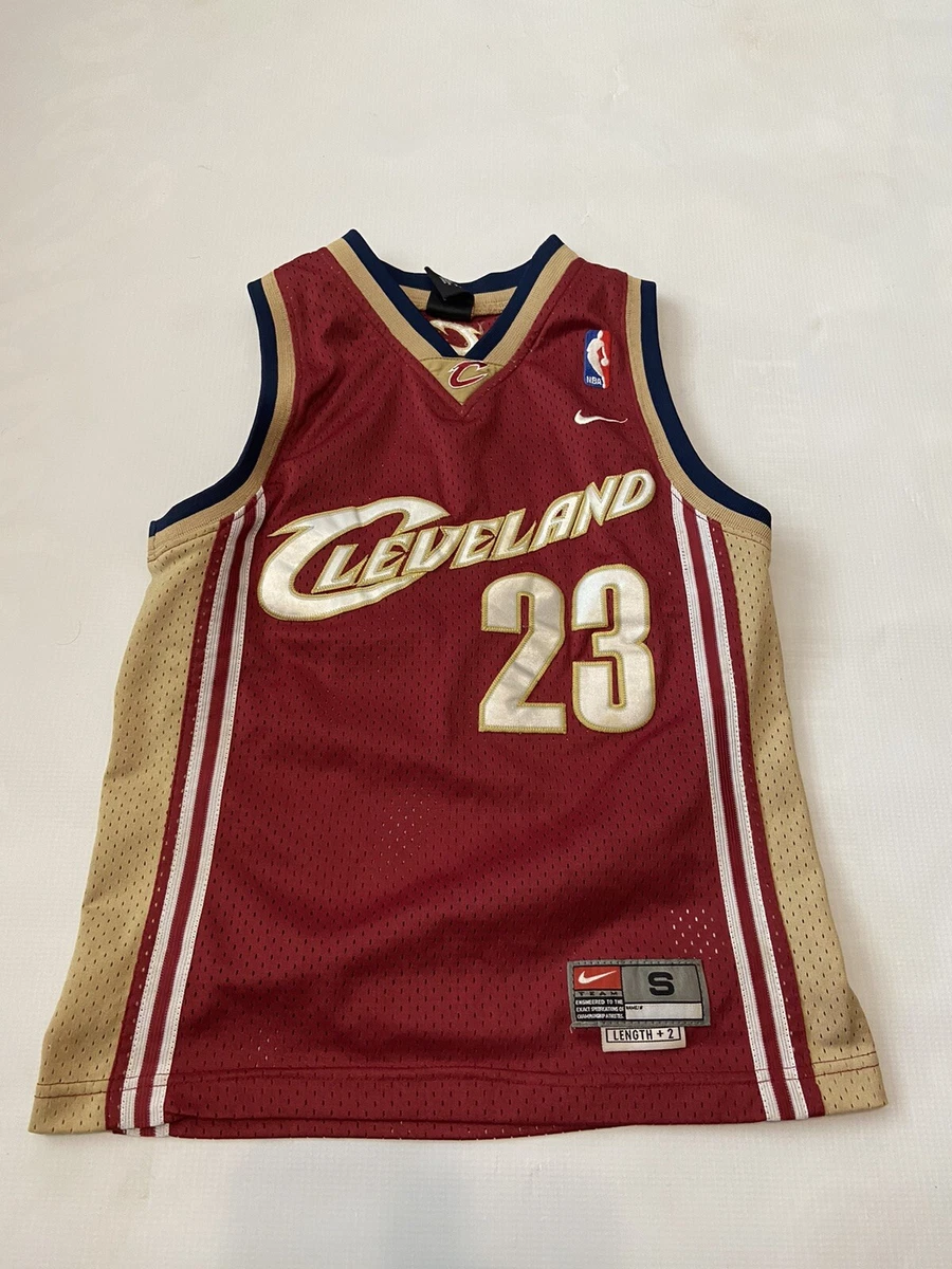 Lebron james top jersey youth small