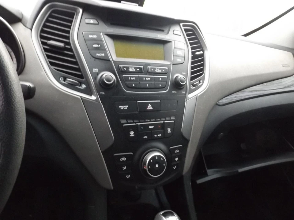 Audio Equipment Radio Canada Market CD Player Fits 13-18 SANTA FE 1280916 - Image 4 of 4