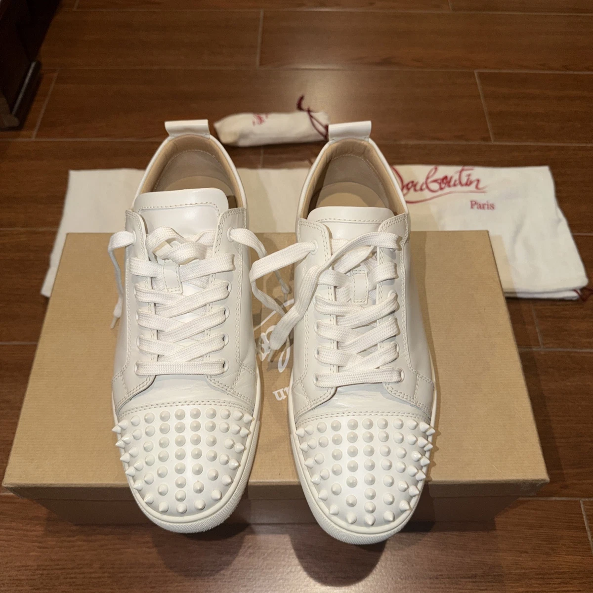 Preços baixos em Christian Louboutin Christian Louboutin Louis