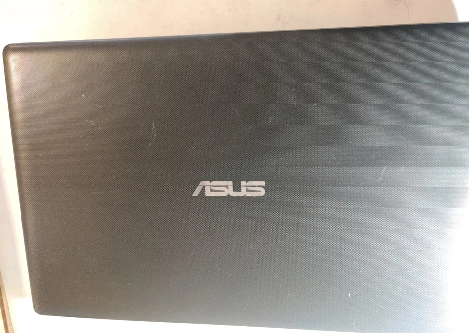 Asus Laptop, Intel Celeron N2815 @1.86ghz, 4GB RAM, 256GB SSD, Windows 10 #259H - Image 3 of 4