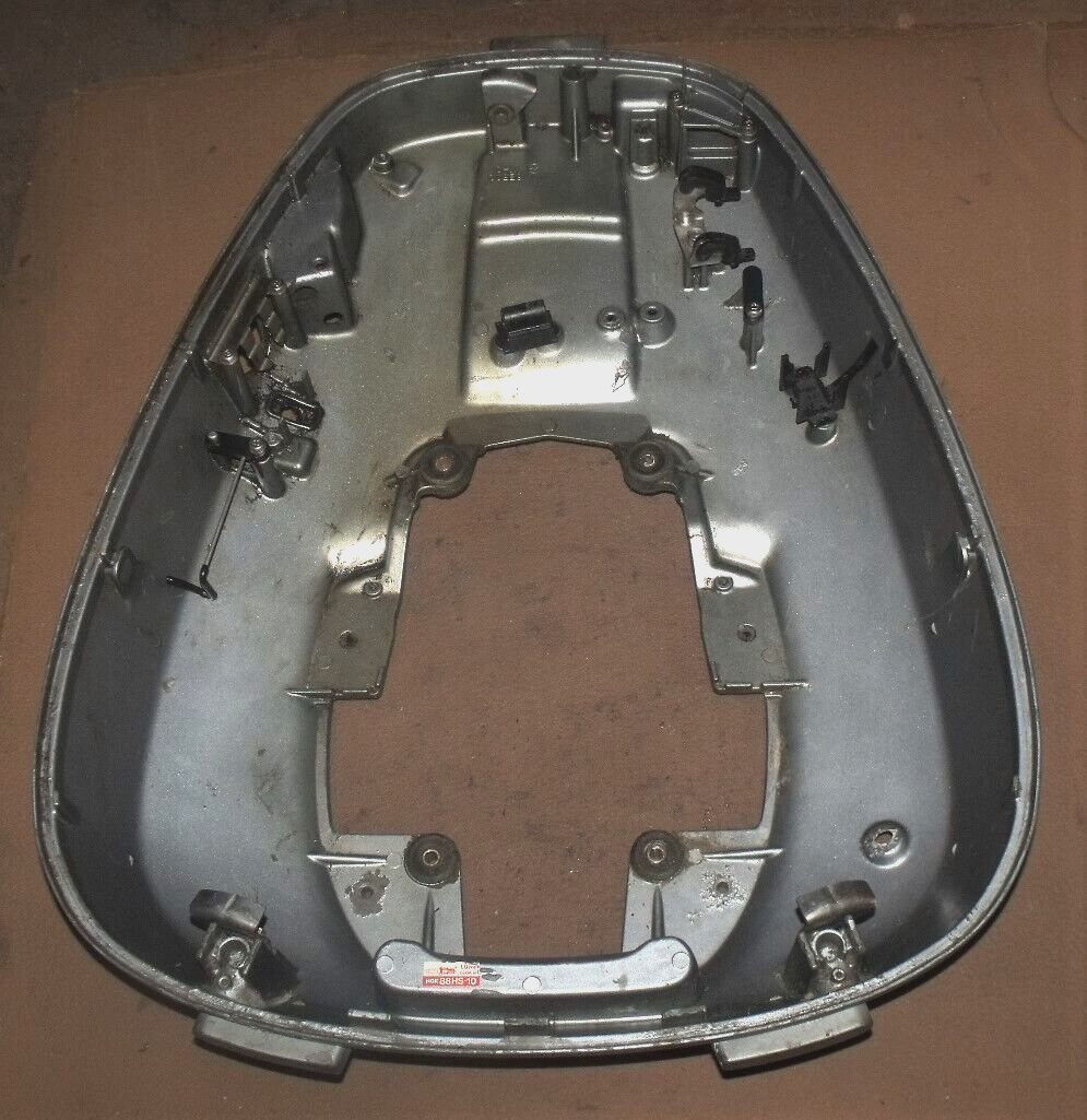 Yamaha 115 HP 2 Stroke Bottom Cowling Assembly PN 6E5-W4271