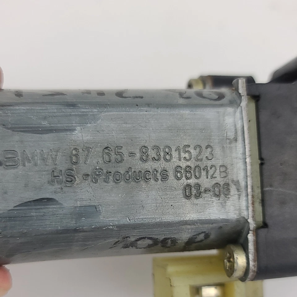 2003 Fits Bmw 745Li E66 Rear Door Sun Shade Motor Set Oem - Image 3 of 4