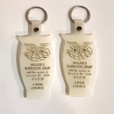 LOT OF 2 VINTAGE HOGANS RADIATOR SHOP ''GIVE A HOOT'' SYRACUSE NY OWL KEYCHAIN