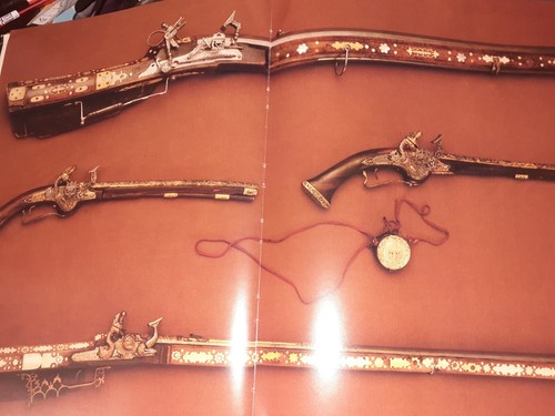 Armes Et Armures Russes Hardcover – January 1, 1982-FRENCH EDITION - Foto 4 di 12