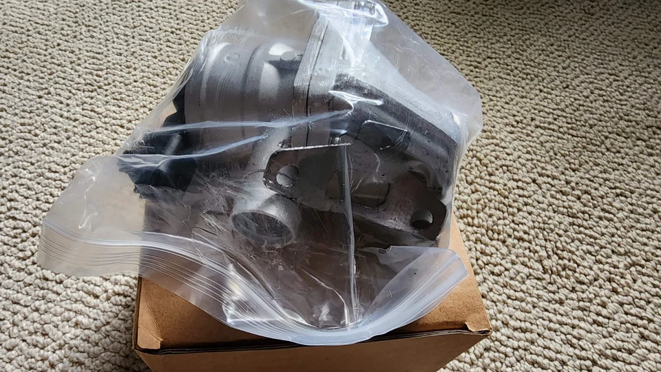 Válvula de retención de inyección de aire para RAINIER 06-07 / TRAILBLAZER/ENVOY 06-09 REPC383501 Foto 2 de 4