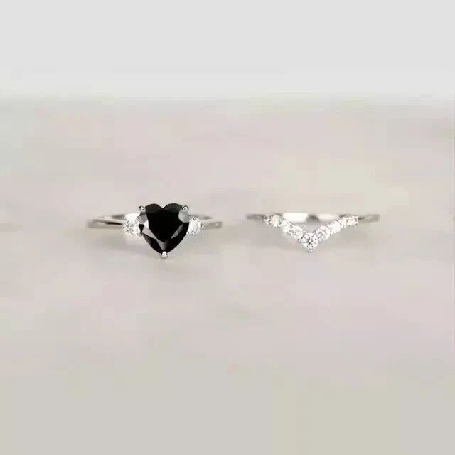 Комплект из 2 женских свадебных колец с сердечком из черного оникса 2,60 карата с отделкой белым золотом 14 карат - Изображение 3 из 4