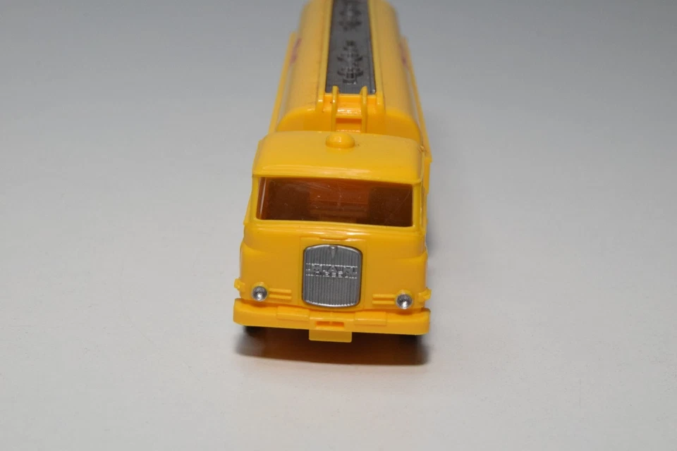 B32 1:87 WIKING MAN M.A.N. CAMION DIESEL CON RIMORCHIO CISTERNA OTTIME CONDIZ... - Immagine 3 di 4