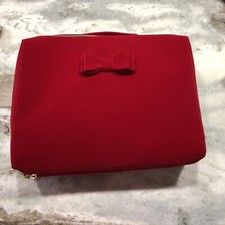 Estee Lauder Red Velvet Cosmetic 2020 Train Case Zipper NEW