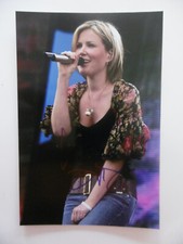 Dido autograph signed 10x15 cm picture