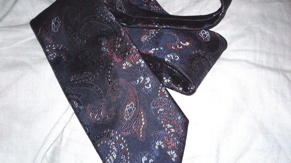  Corbata BRIONI hecha en Italia tejida seda cuello precio de venta sugerido por el fabricante $230! Foto 3 de 3