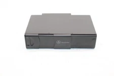 2004 MERCEDES S55 W220 SEDAN #289 CD CHANGER MC3330