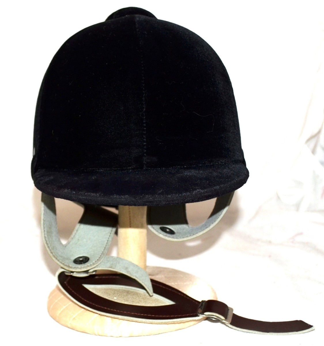 Vtg Equestrian II Black Velvet Flexible Peak Hunting Cap