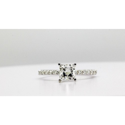 1.25 Carat IGI CERTIFIED F/VS2 Princess Lab Diamond Solitaire Engagement Ring - Picture 4 of 8