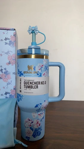 Stanley x LoveShackFancy Tumbler 40 oz Quencher 4 Color With Box & Packge - Foto 13 di 26