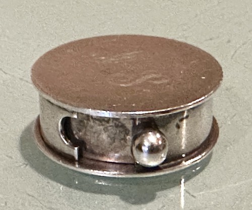 Vintage Antique Leonore Doskow Handmade Sterling Silver Jewelry Trinket Pill Box - Picture 3 of 9