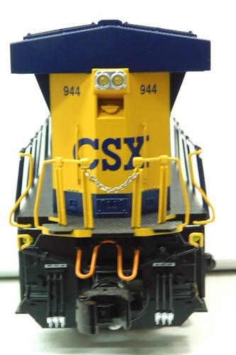 Used Lionel 6-81161 CSX ES44ac #944 w/Box - Picture 8 of 11
