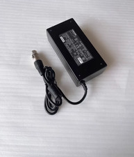 TOSHIBA PA3237U-1ACA 4-pin 4-hole 15V 8A Adaptateur secteur Chargeur Plug