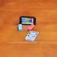 Durable Compact Easy-To-Operate High-Quality 2-Piece Mini Arcade Machine Toy Set