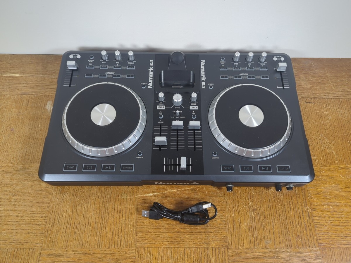 NuMark iDJ3 Turntable with iPod Dock - Excellent - Tested