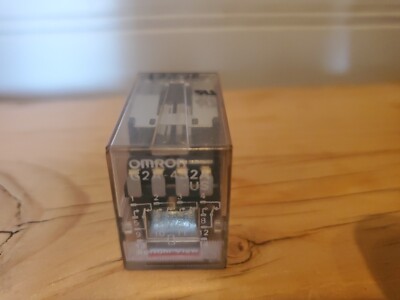 Lot of (2) Omron Power Relay Plug In 24VDC Coil G2A-432A 4 Pole 3A ...