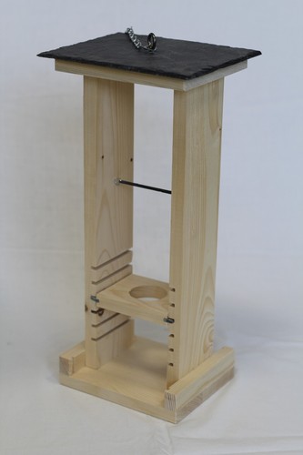 Flaschen Futterhaus- station Futterhäuschen Vogelhaus Vogelfutterspender WfbM - Bild 2 von 4