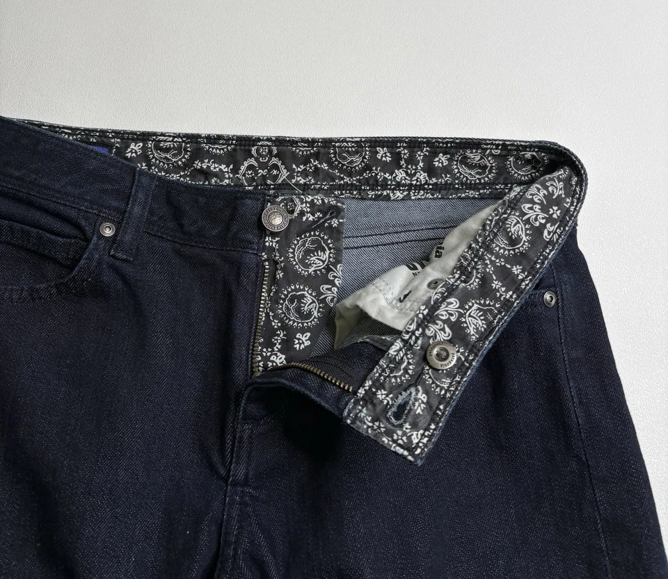 Patagonia Low Rise Iron Clad Dark Wash Blue Denim Cargo Jeans Womens 30 x 28 - Image 3 of 4