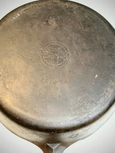 Vintage Griswold Small Logo No. 8 Deep Fryer Cast Iron Skillet Erie, PA #2528