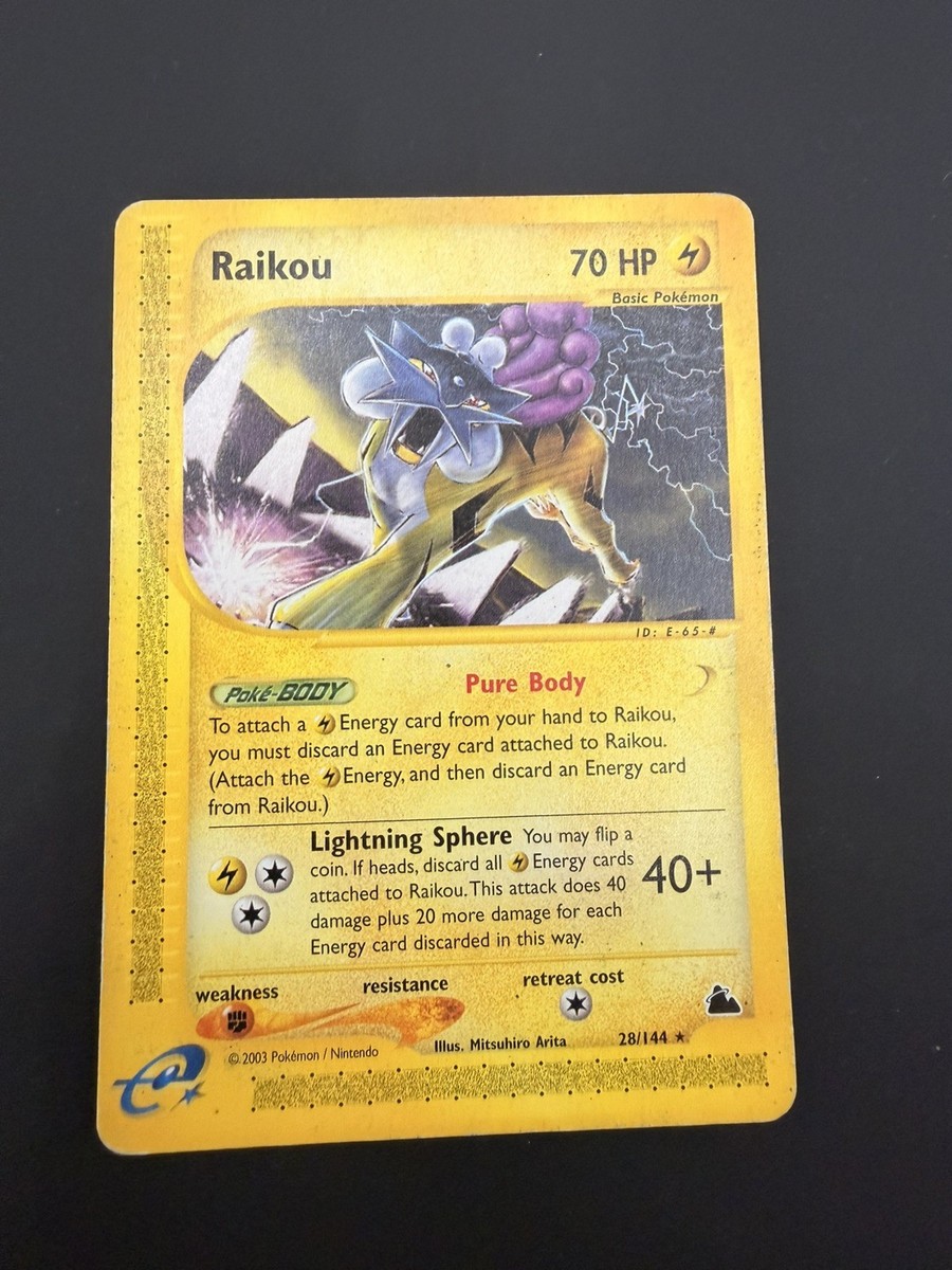 Raikou Rare Non-Holo Pokemon Card Skyridge 28/144 Vintage WOTC MP