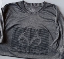 NWOT Mens large Gray RealTree short sleeve shirt