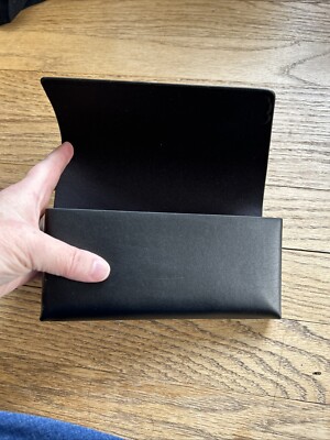 MaxMara magnetic closure sunglasses case MAX MARA MaxMara BLACK Faux LEATHER SUNGLASSES CASE Magnetic  main image 3