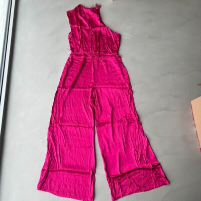 Anthropologie Corey Lynn Calter seidiger One-Shoulder-Overall mit weitem Bein. Rosa Groß