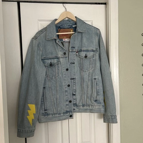Levi's x Pokemon 25th Anniversary Pikachu Trucker Jacket Men’s Size Small - product listing photo