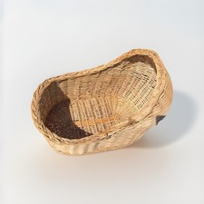 Vintage Hand Woven Wicker Baby Doll Basket/Bassinet/Bed/Crib