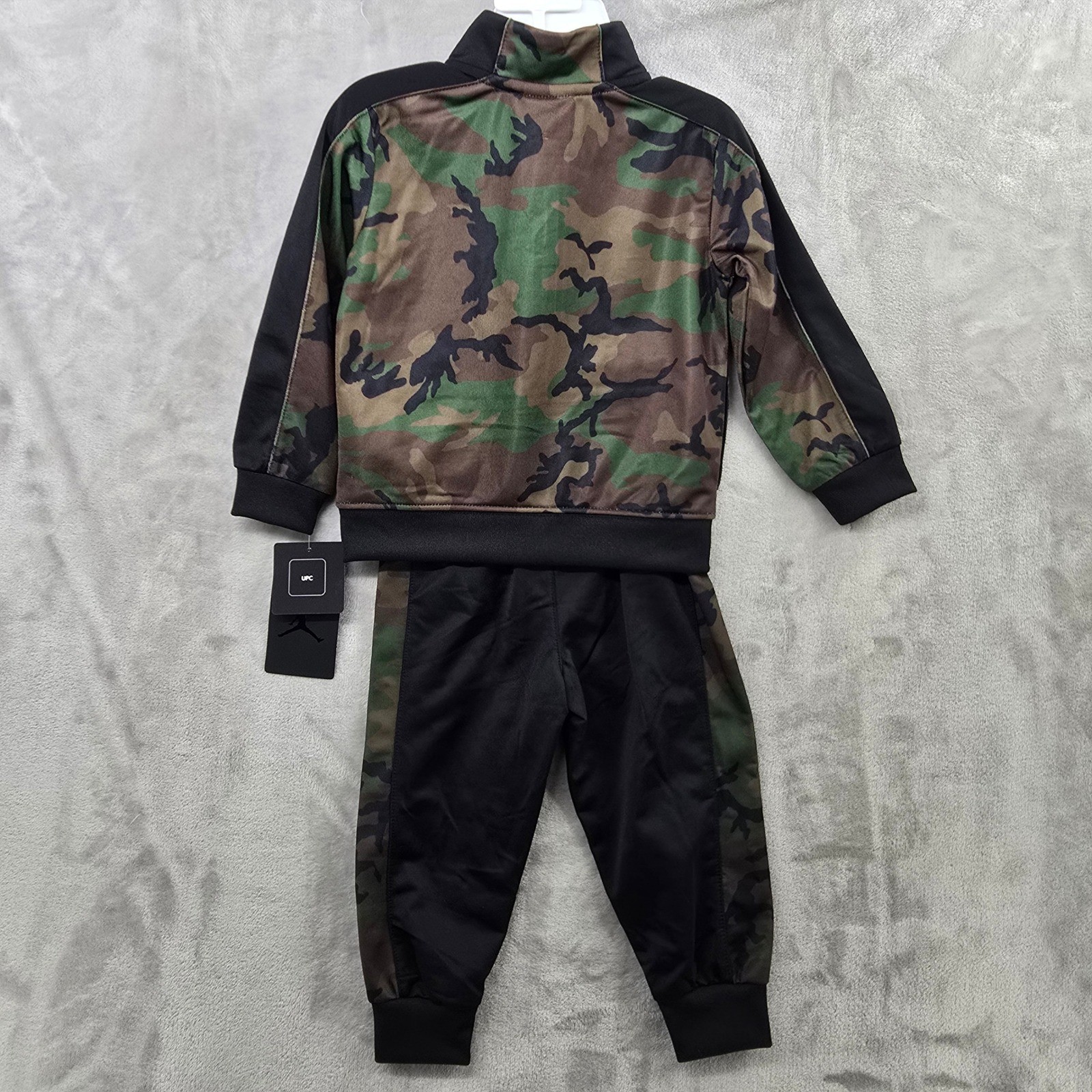 Jordan Toddler Boys Camo Nike Air Tracksuit 2 Piece Set Green Black 24M NEW thumbnail 6