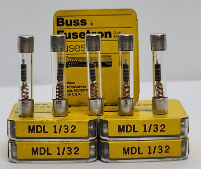 25x - BUSSMANN MDL1/32 250V 1/32A  Slow-Blow Fuse [2RE4-2]