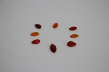 LOT 8 PIERRES CORNALINE ORANGE URUGUAY AAA MARQUISE ET POIRE 2,60 CARATS