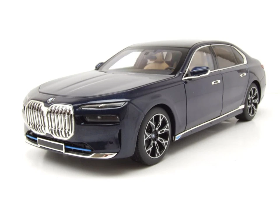 BMW i7 2022 blau metallic Modellauto 1:18 Minichamps